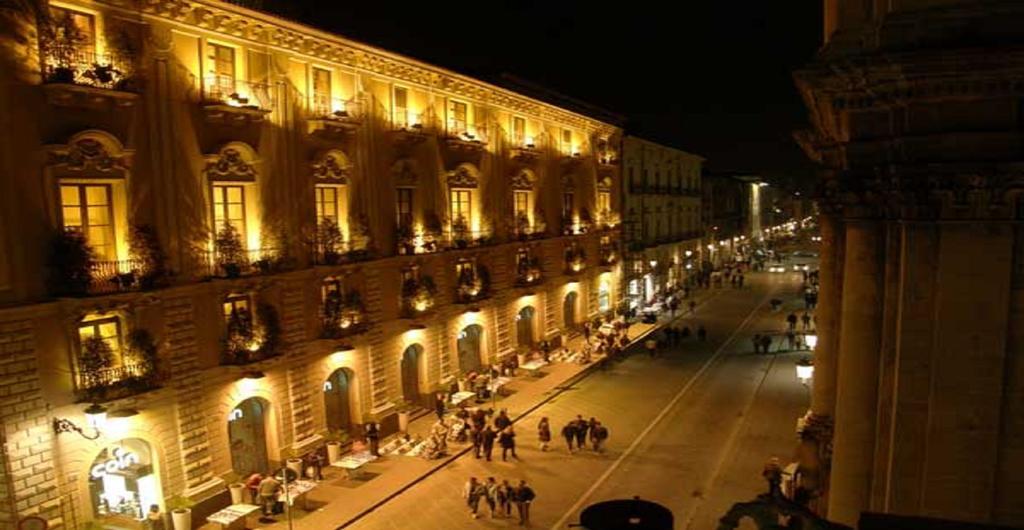 B&B Stesicoro Inhabit - Guesthouse City Center Katanya Dış mekan fotoğraf
